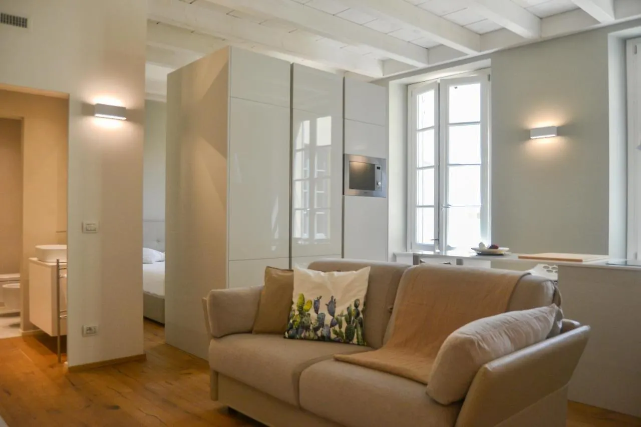 Joivy Fulcorina Apartment Milan
