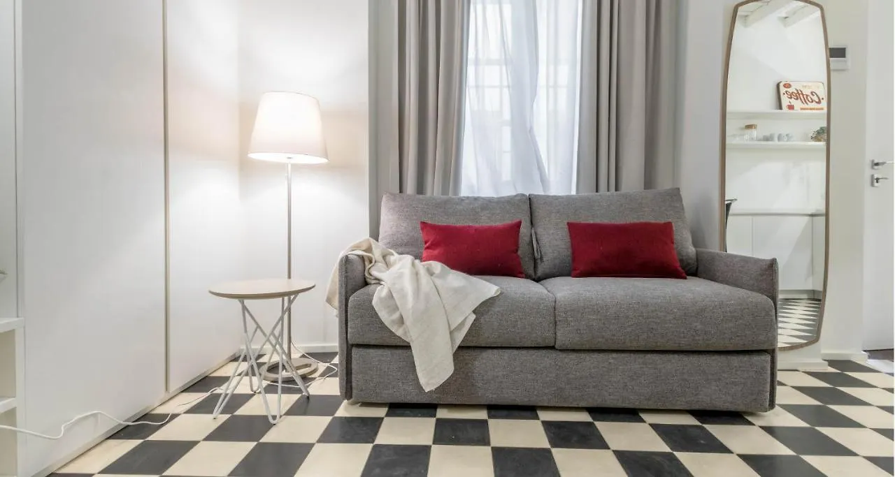 Joivy Fulcorina Apartment Milan