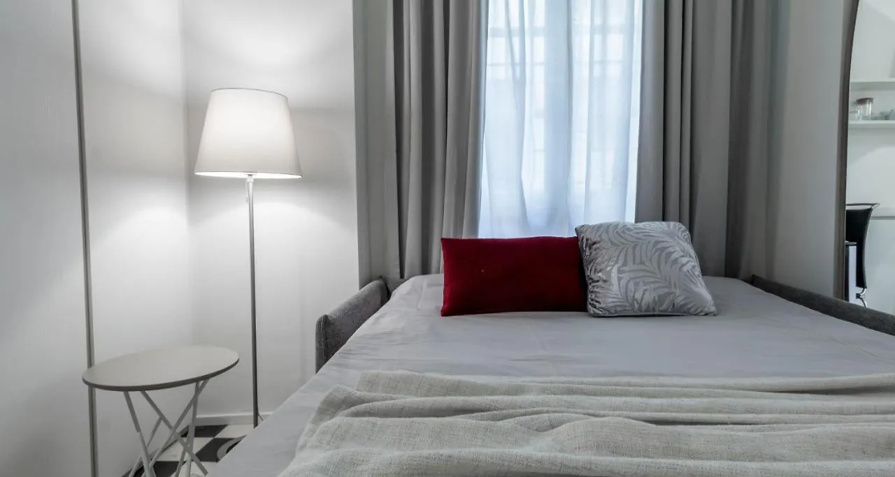 Joivy Fulcorina Apartment Milan